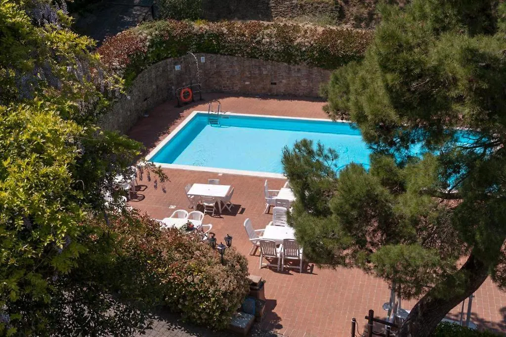 Casa Belvedere-Palazzo Riccardi Rivalto 0*,  Italy